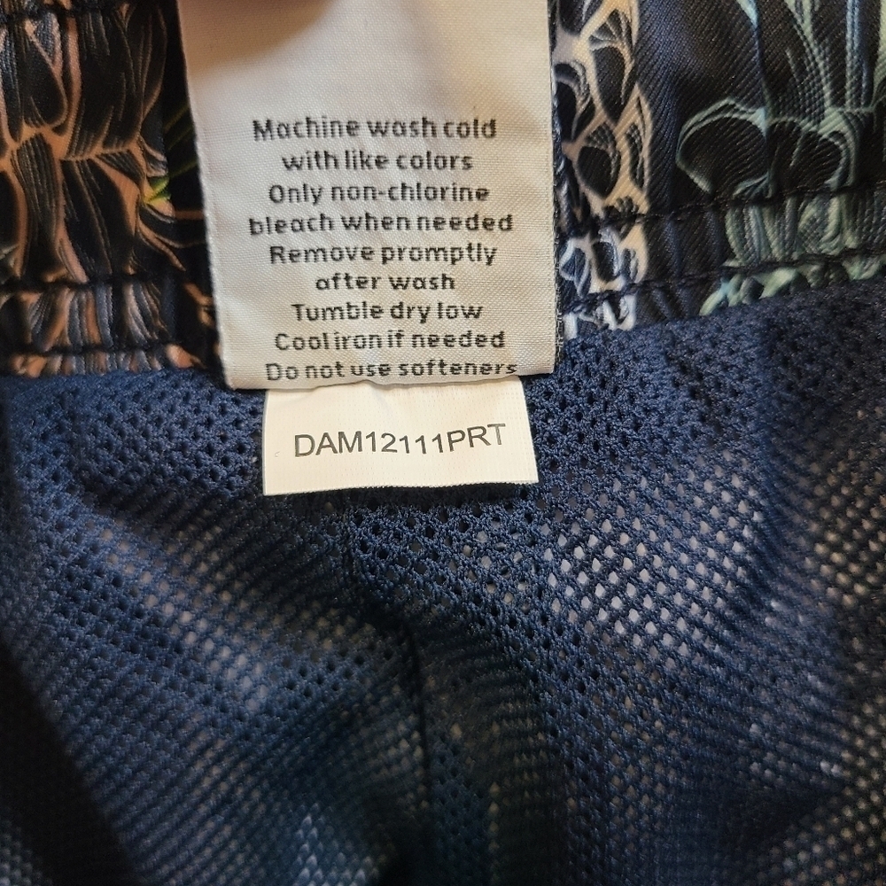 DSG LifeStyle Swim Trunks - Picture 4 of 6
